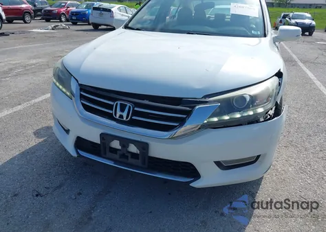 2013 Honda Accord Ex-L V-6 z USA, uszkodzony, nr VIN 1HGCR3F82DA024352